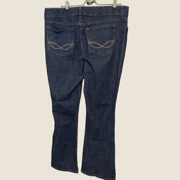 Riders by Lee Women's Size 18 Mid Rise Bootcut Jeans Blue Dark Wash Denim - Picture 2 of 6